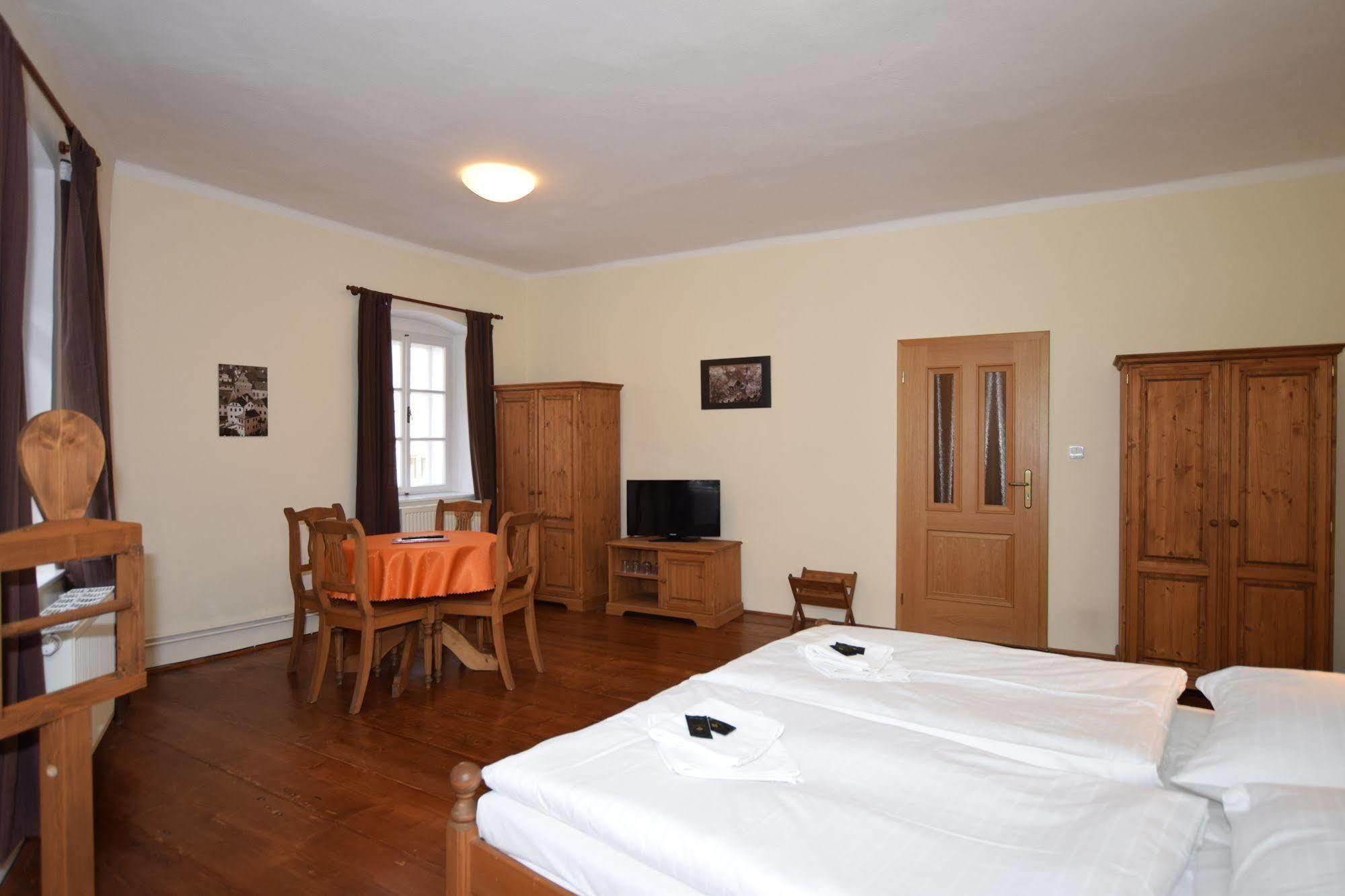 Pension Zamecka Apartma - Castle Apartments Český Krumlov Kültér fotó